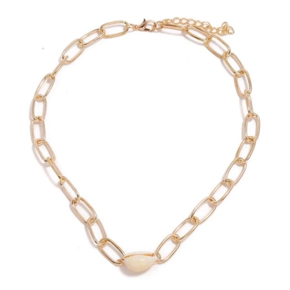 3/$30 💛 Conch Chain Choker - Picture 5 of 7